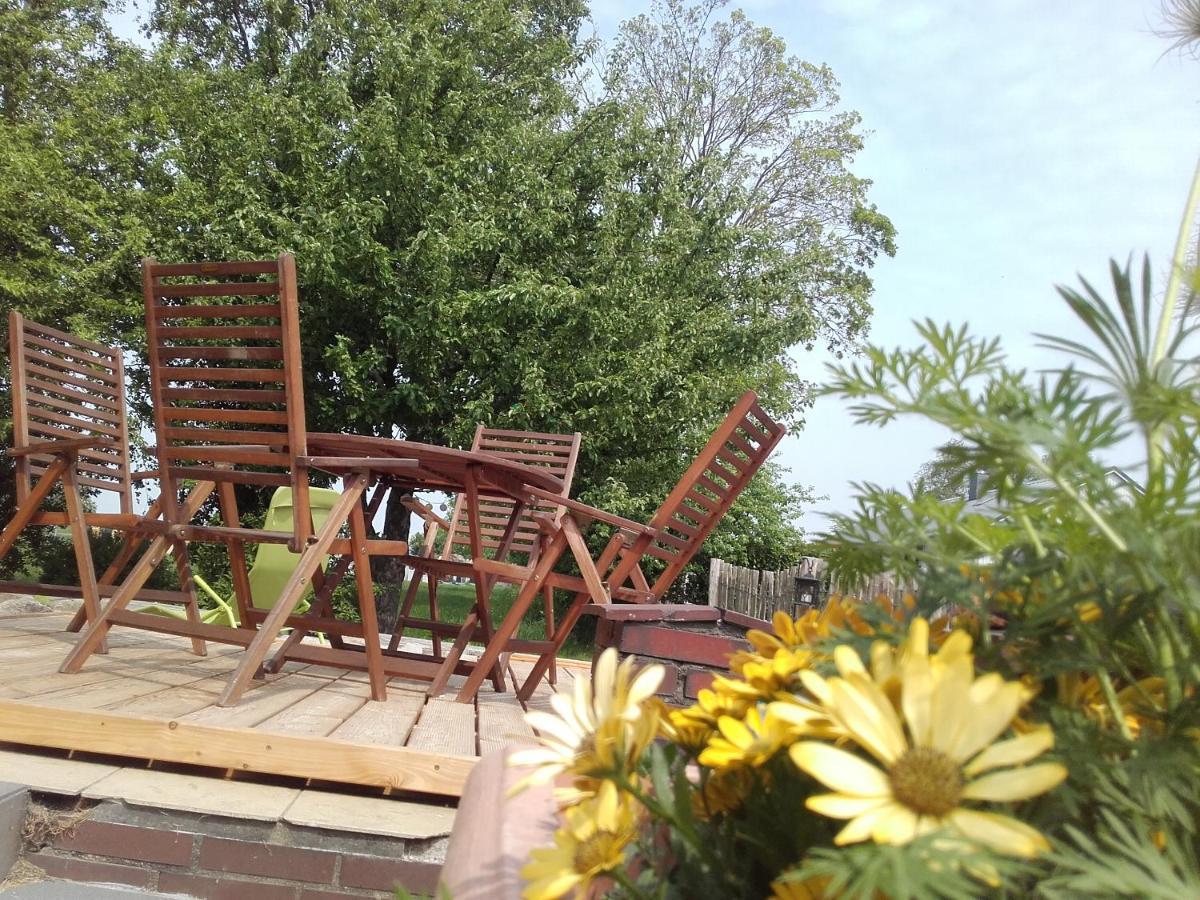 Peanuts Hostel & Meer Surendorf エクステリア 写真