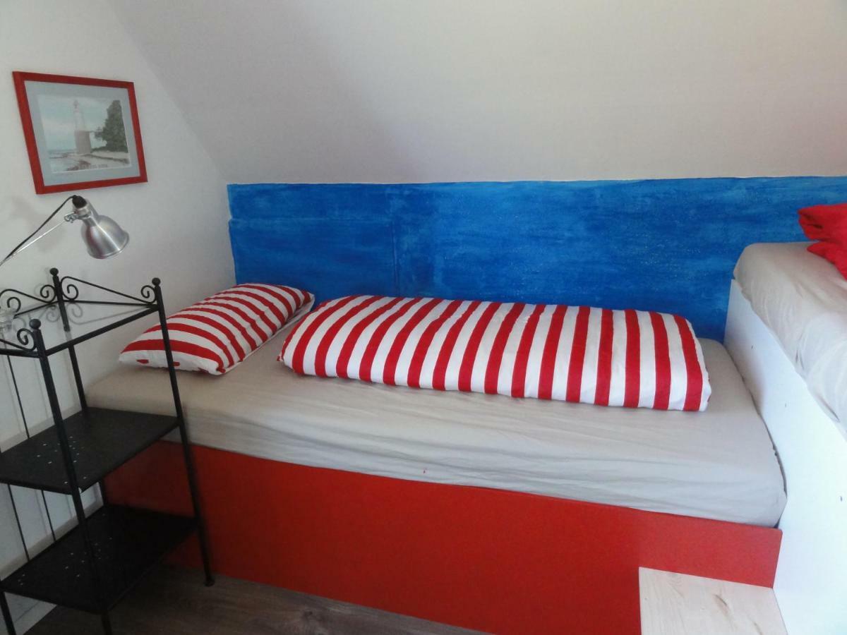 Peanuts Hostel & Meer Surendorf エクステリア 写真