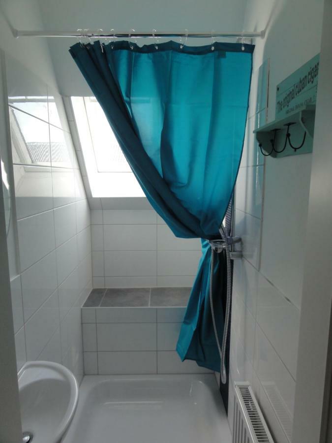 Peanuts Hostel & Meer Surendorf エクステリア 写真